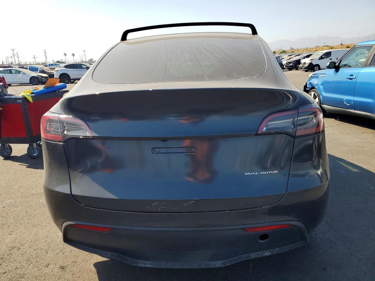 2022 Tesla Model Y - Фото 6