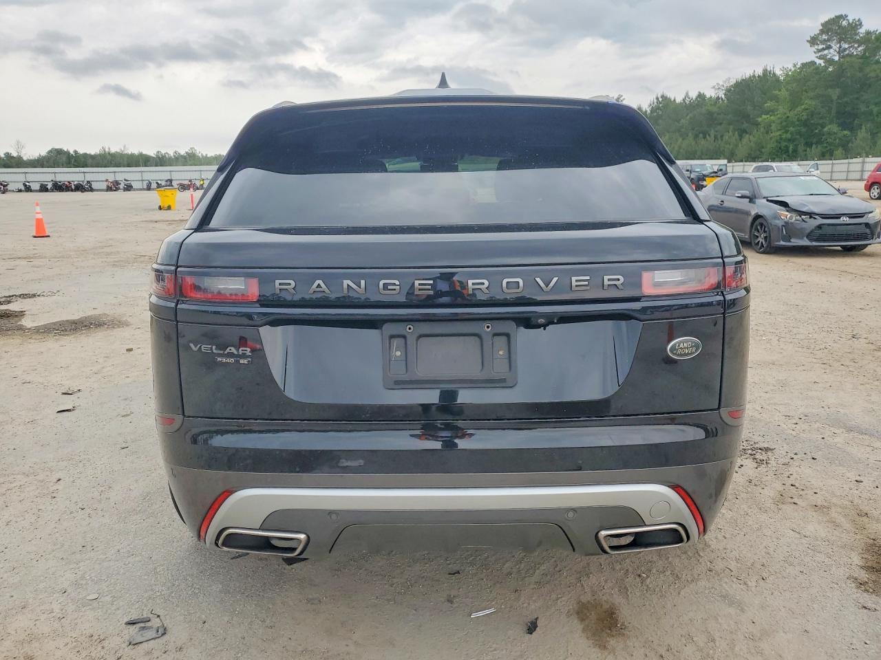 2019 Land Rover Range Rover Velar R-Dynamic Se - Image 6