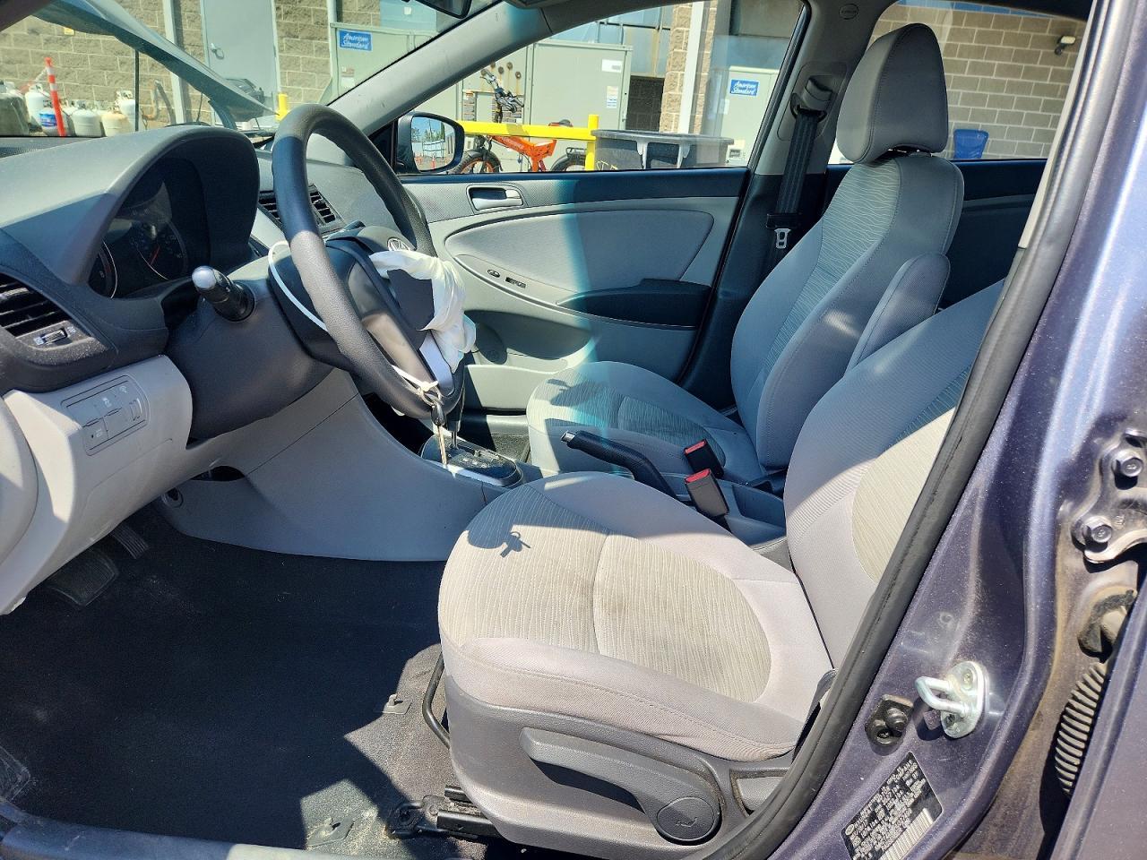 2017 Hyundai Accent Se - Фото 7