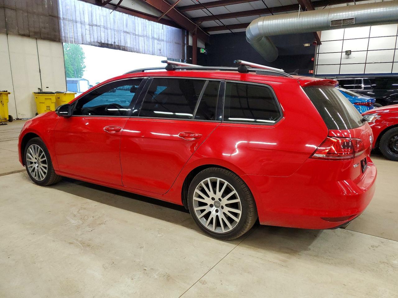 2017 Volkswagen Golf Sportwagen S - Фото 2