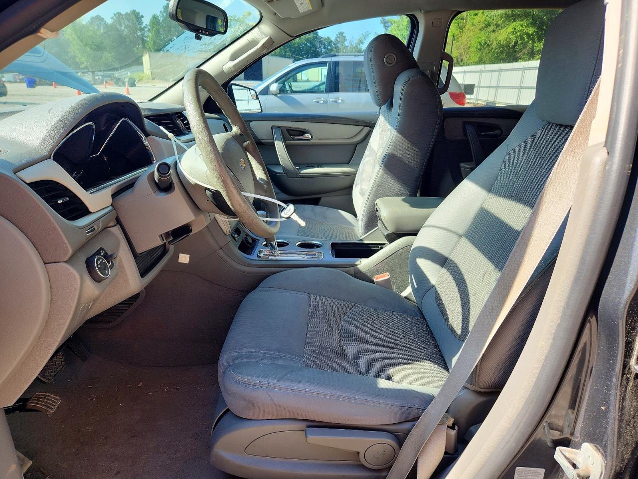 2013 Chevrolet Traverse Ls - Image 7
