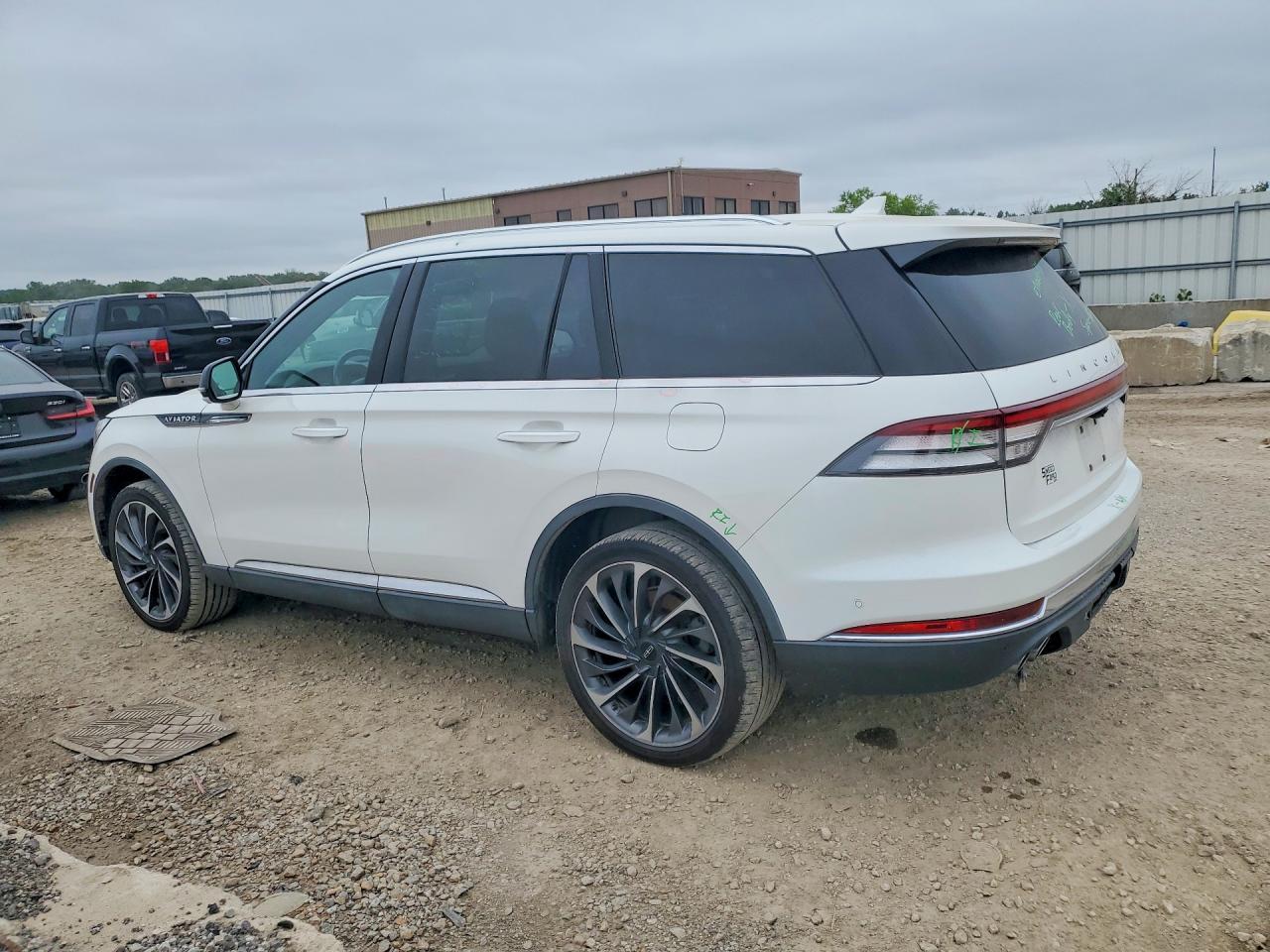 2020 Lincoln Aviator - Фото 2