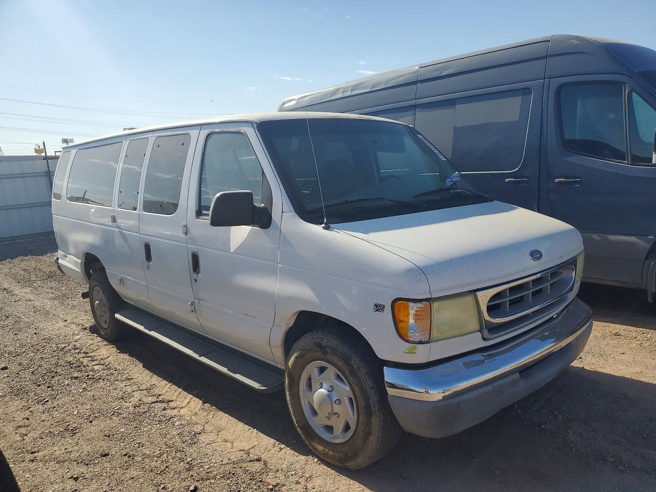 2002 Ford Econoline E350 Super Duty Wagon