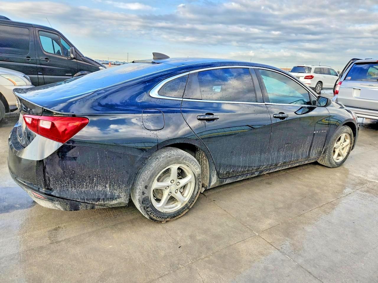 2018 Chevrolet Malibu - Фото 3