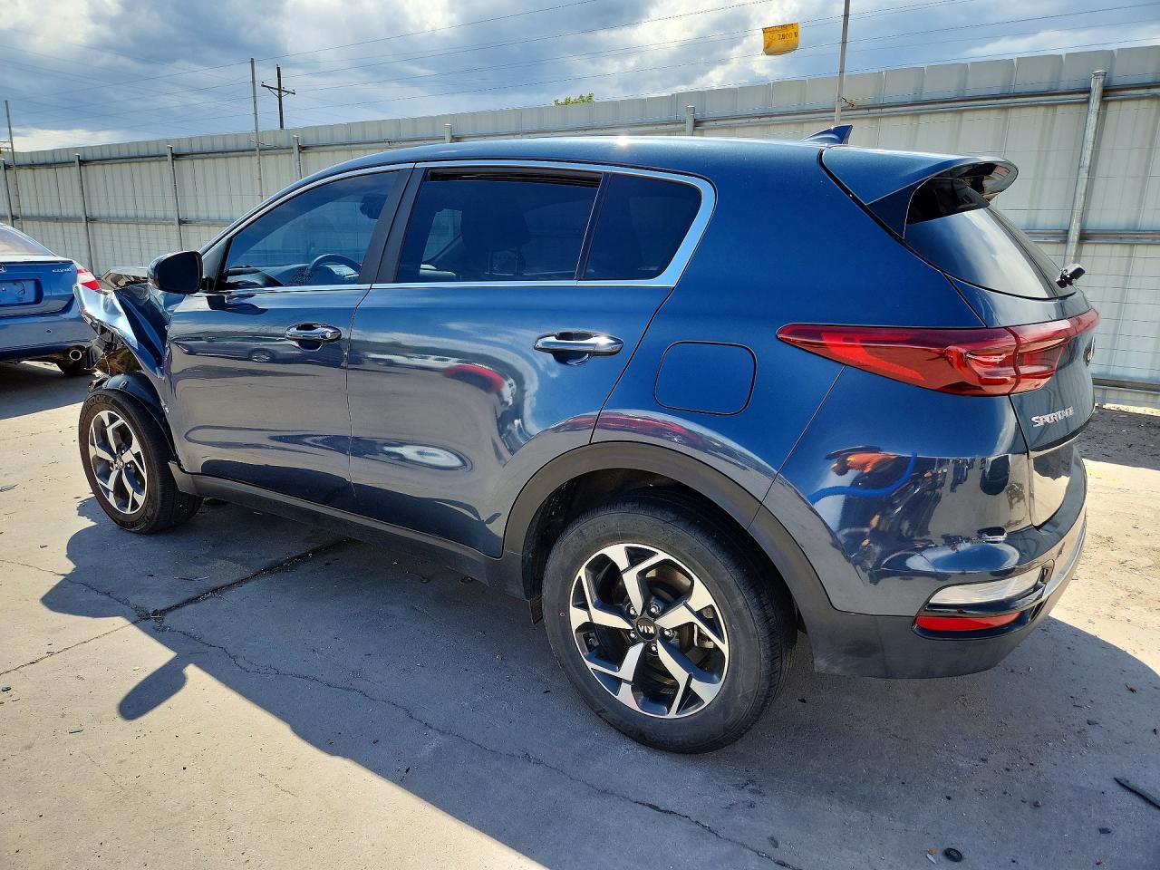 2022 Kia Sportage Lx - Фото 2