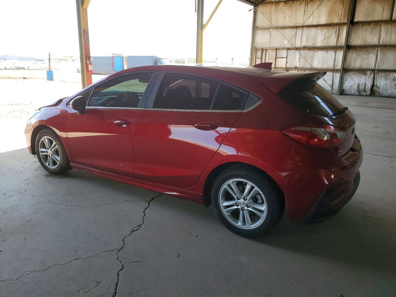 2017 Chevrolet Cruze - Image 2