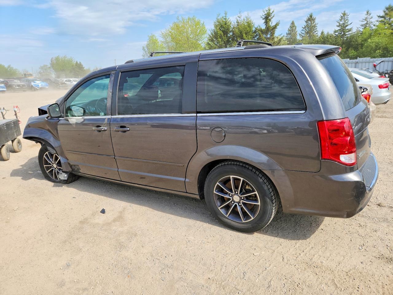 2017 Dodge Grand Caravan Se - Фото 2