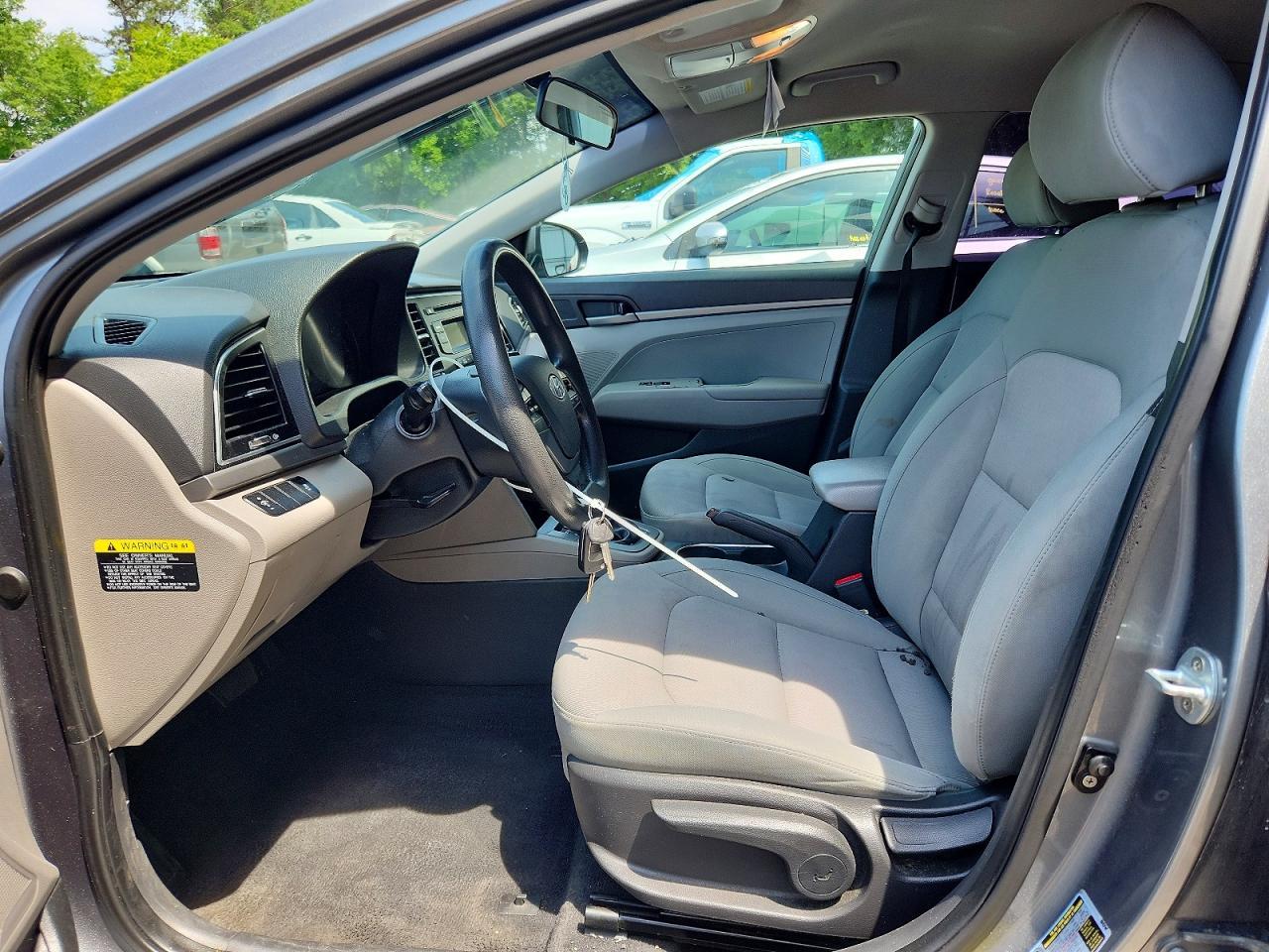 2017 Hyundai Elantra Se - Image 7