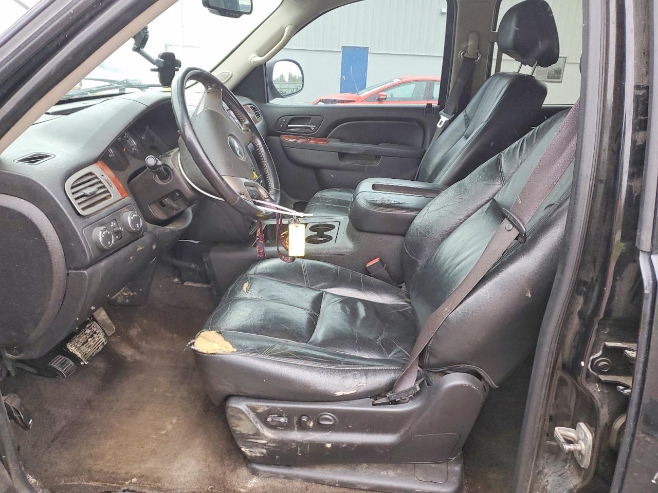 2012 Chev Tahoe - Image 7