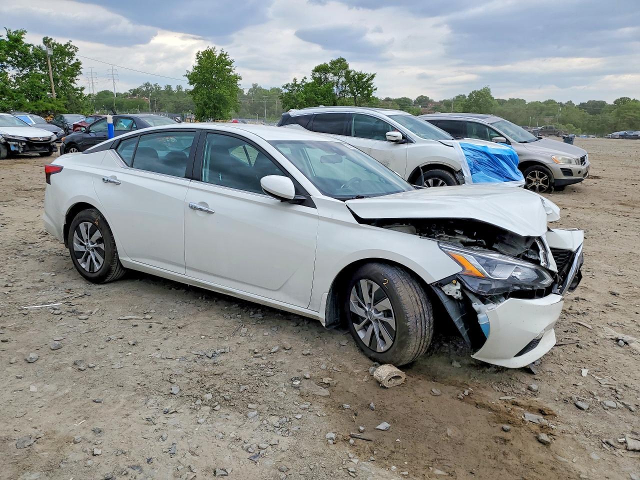 2021 Nissan Altima S - Image 4