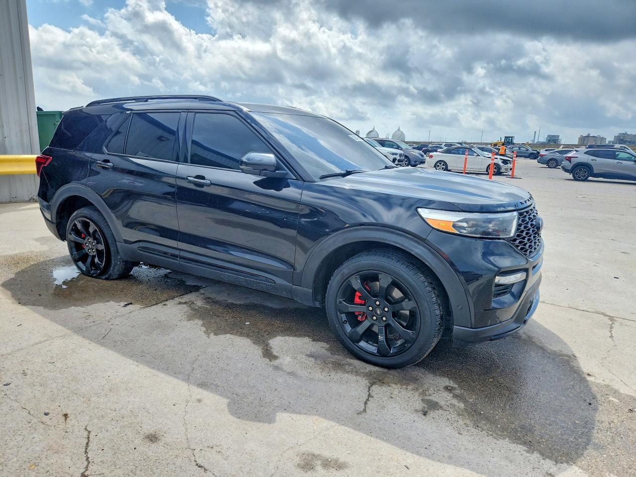 2020 Ford Explorer St - Image 4
