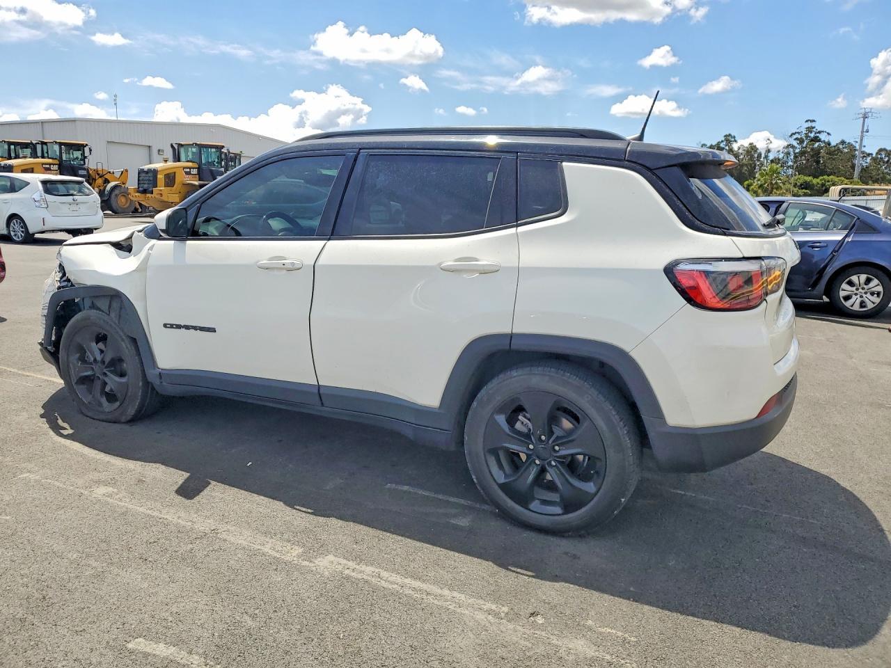 2018 Jeep Compass Latitude - Фото 2