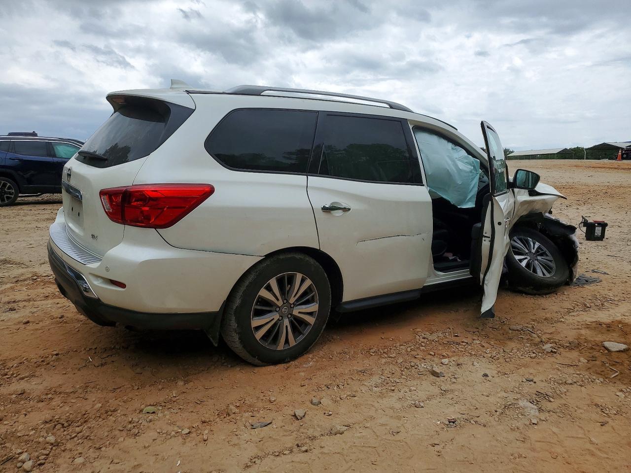2020 Nissan Pathfinder Sv - Фото 3