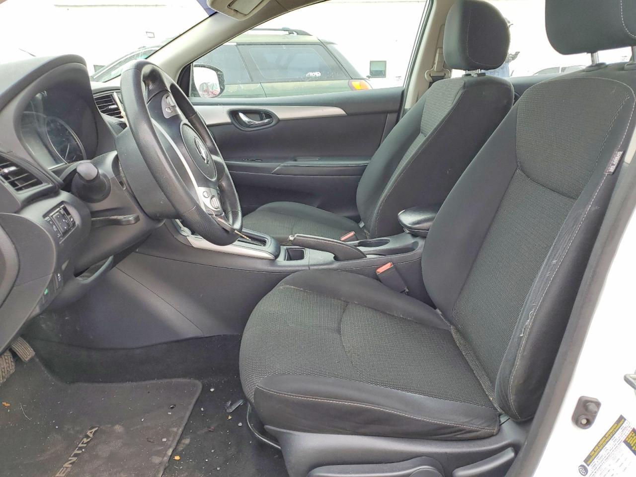 2019 Nissan Sentra S - Image 7