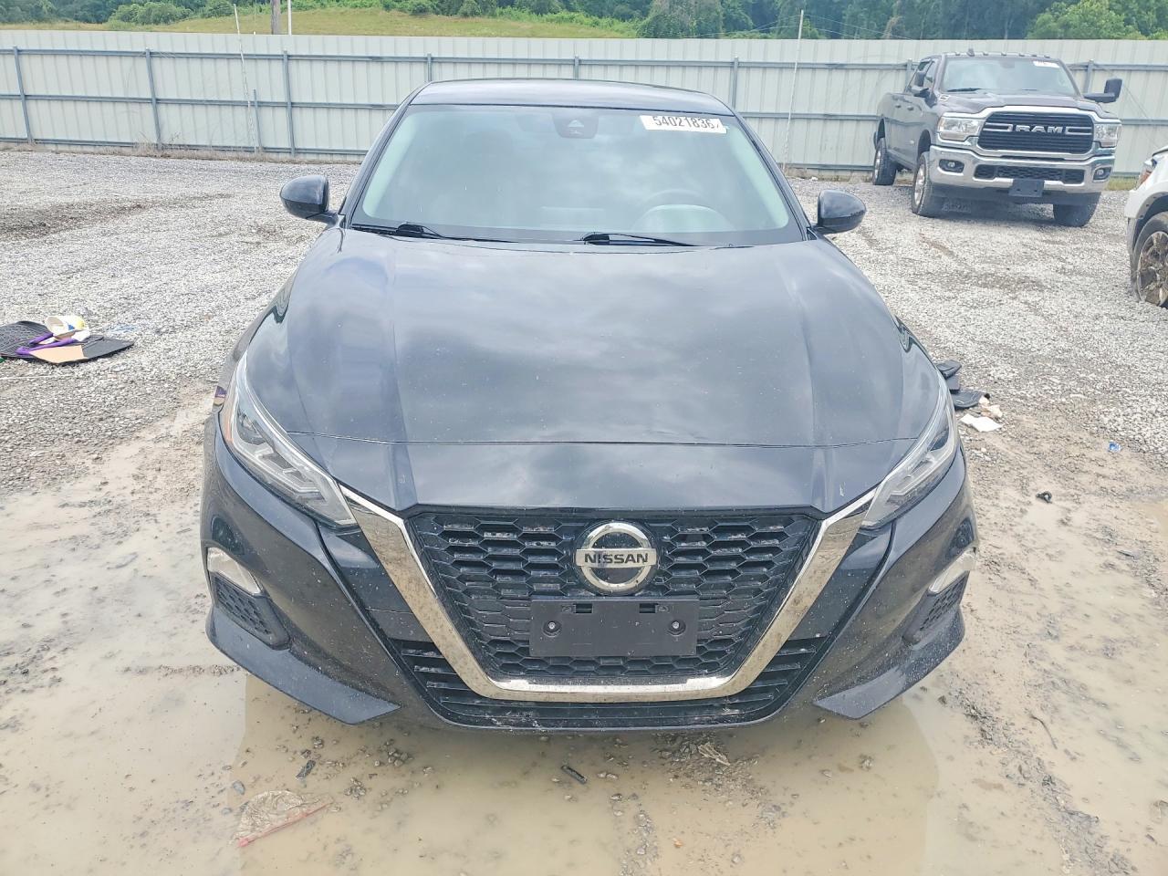 2022 Nissan Altima Sr - Image 5