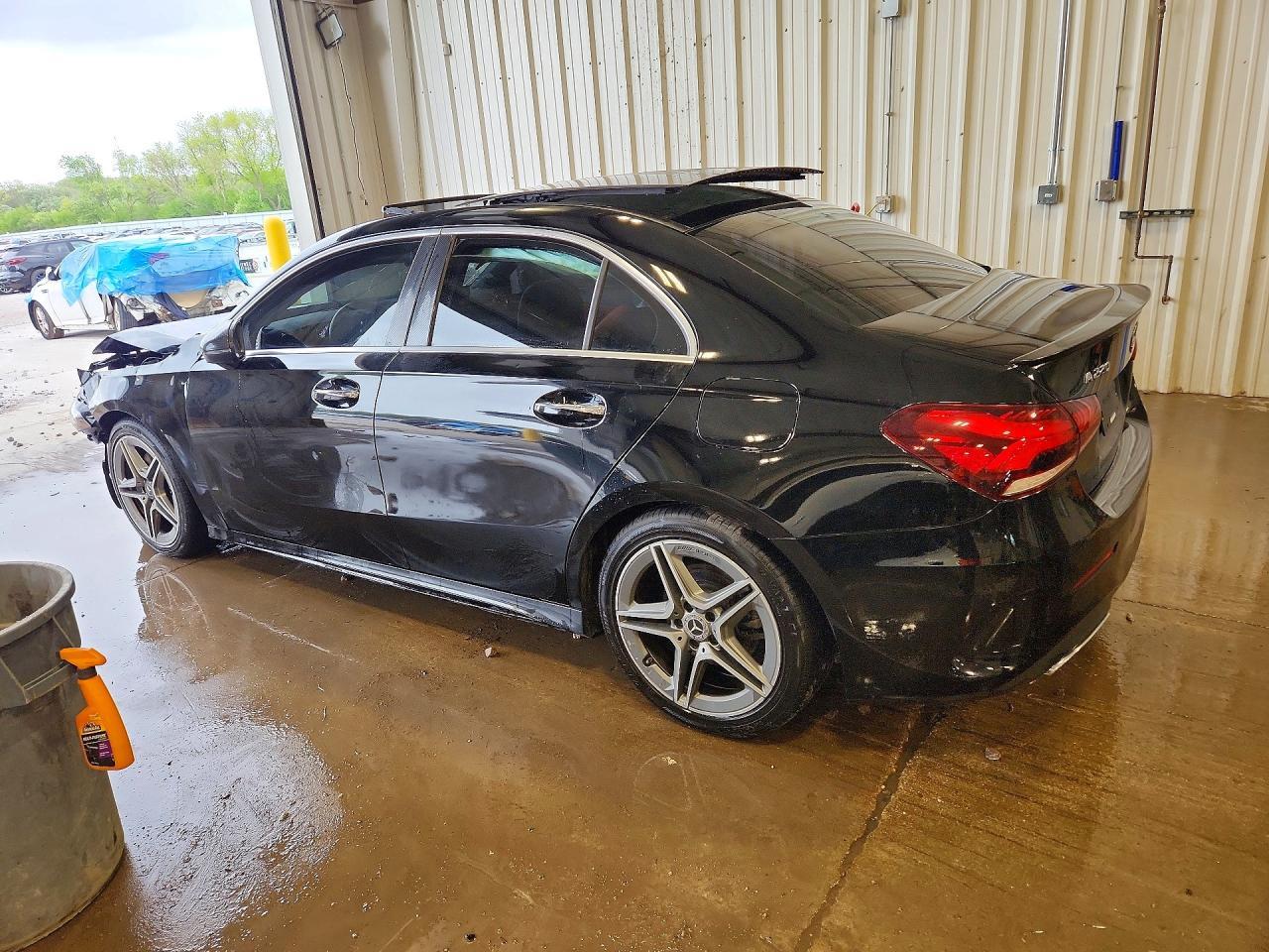 2019 Mercedes-Benz A 220 - Фото 2