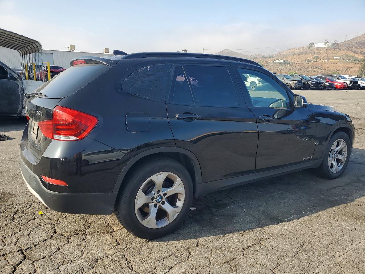 2015 BMW X1 Sdrive28I - Фото 3