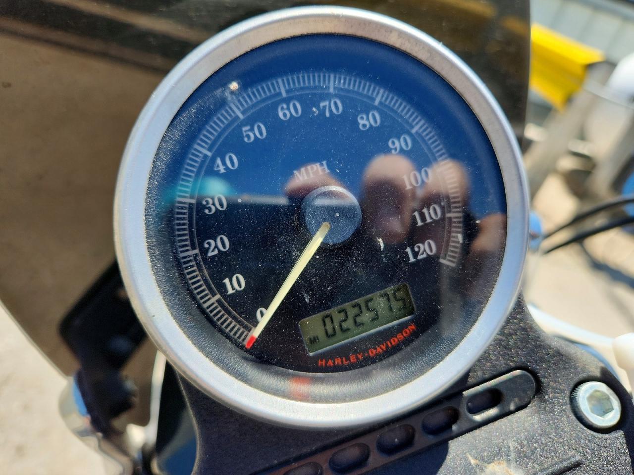 2009 Harley-Davidson Xl883 N - Фото 7
