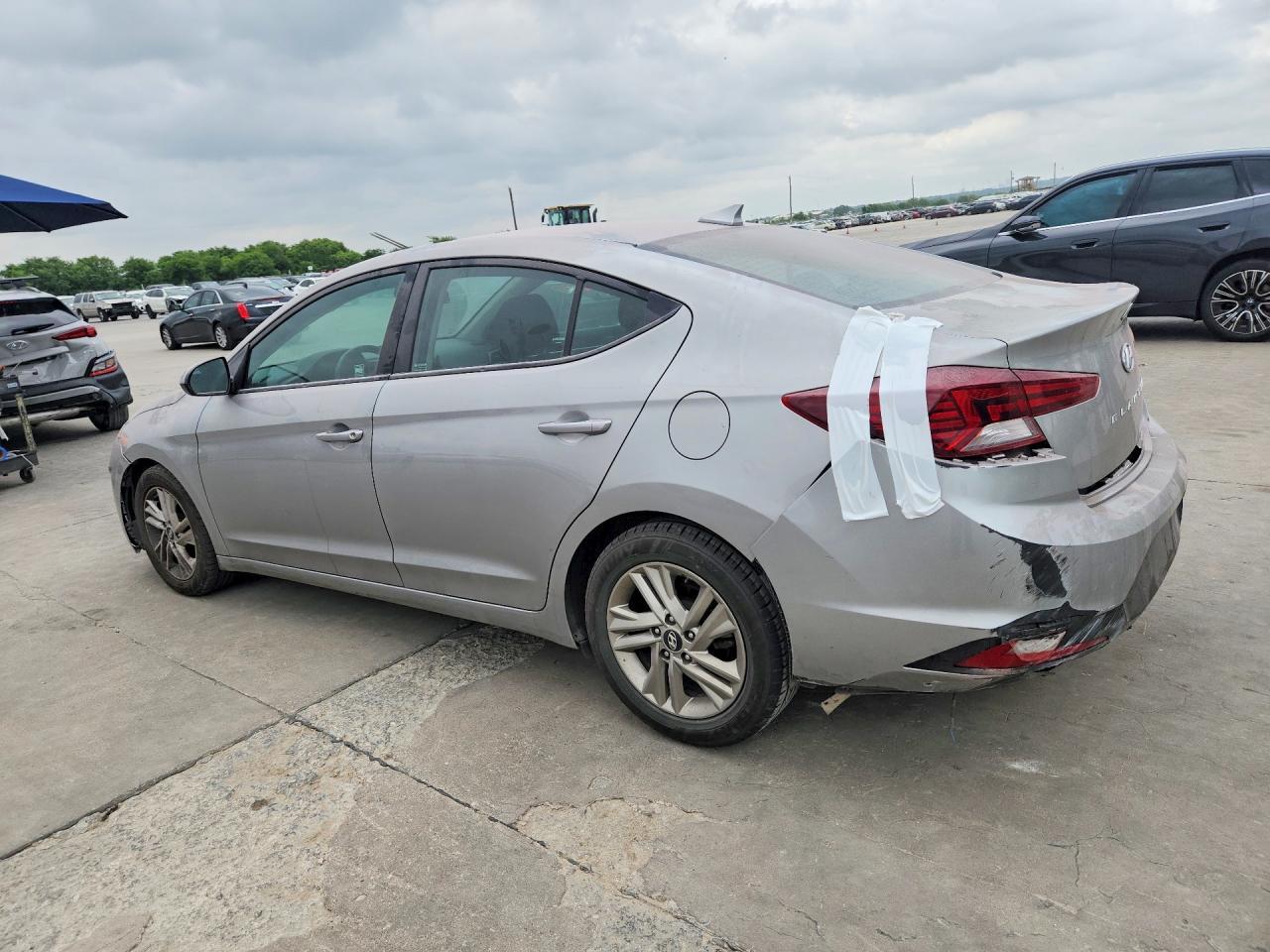 2020 Hyundai Elantra Sel - Image 2