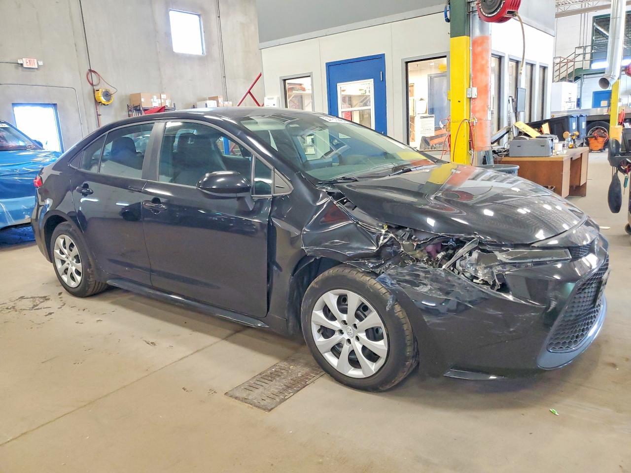 2022 Toyota Corolla Le - Image 4