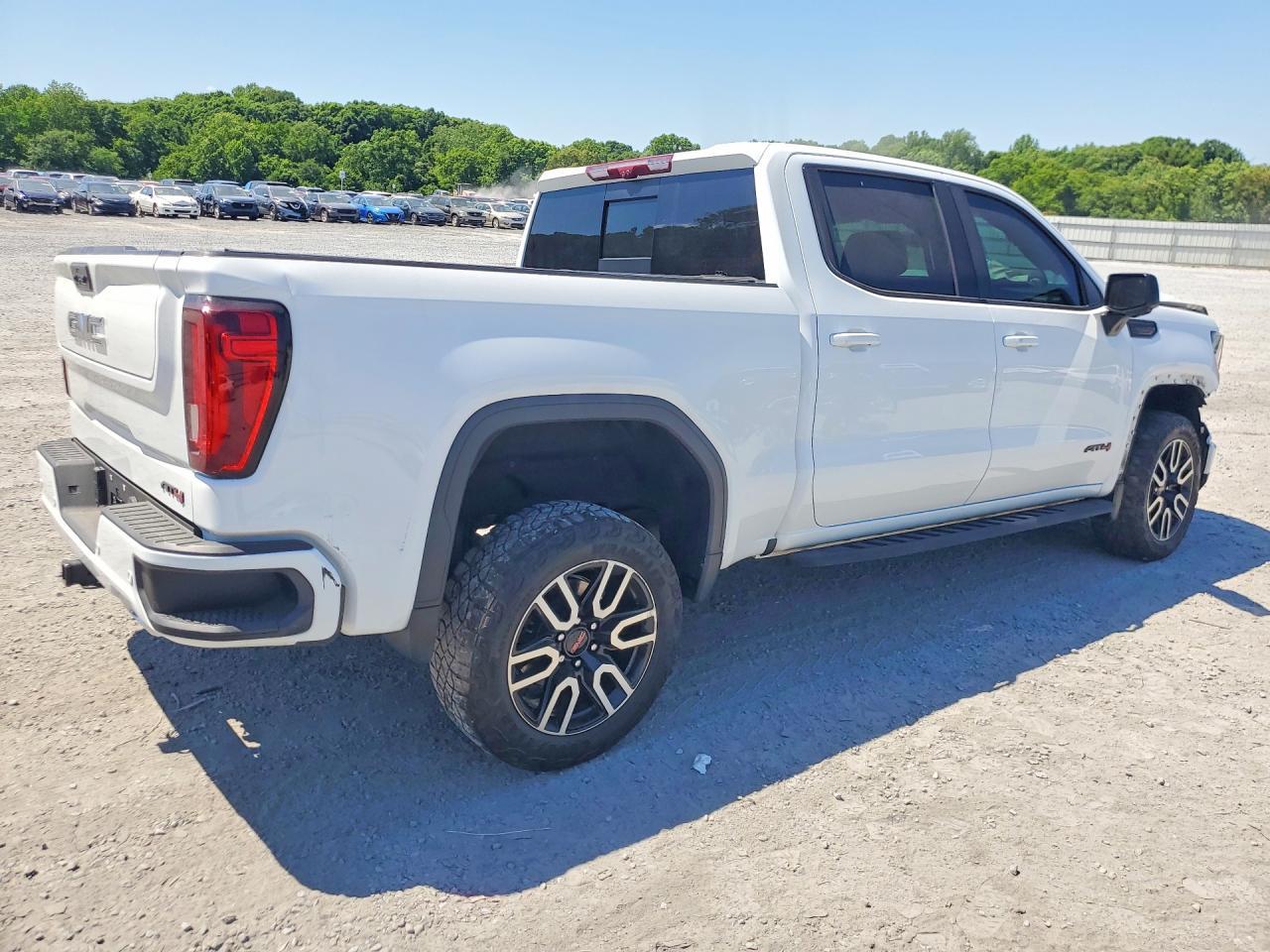 2023 GMC Sierra K1500 At4 - Фото 3