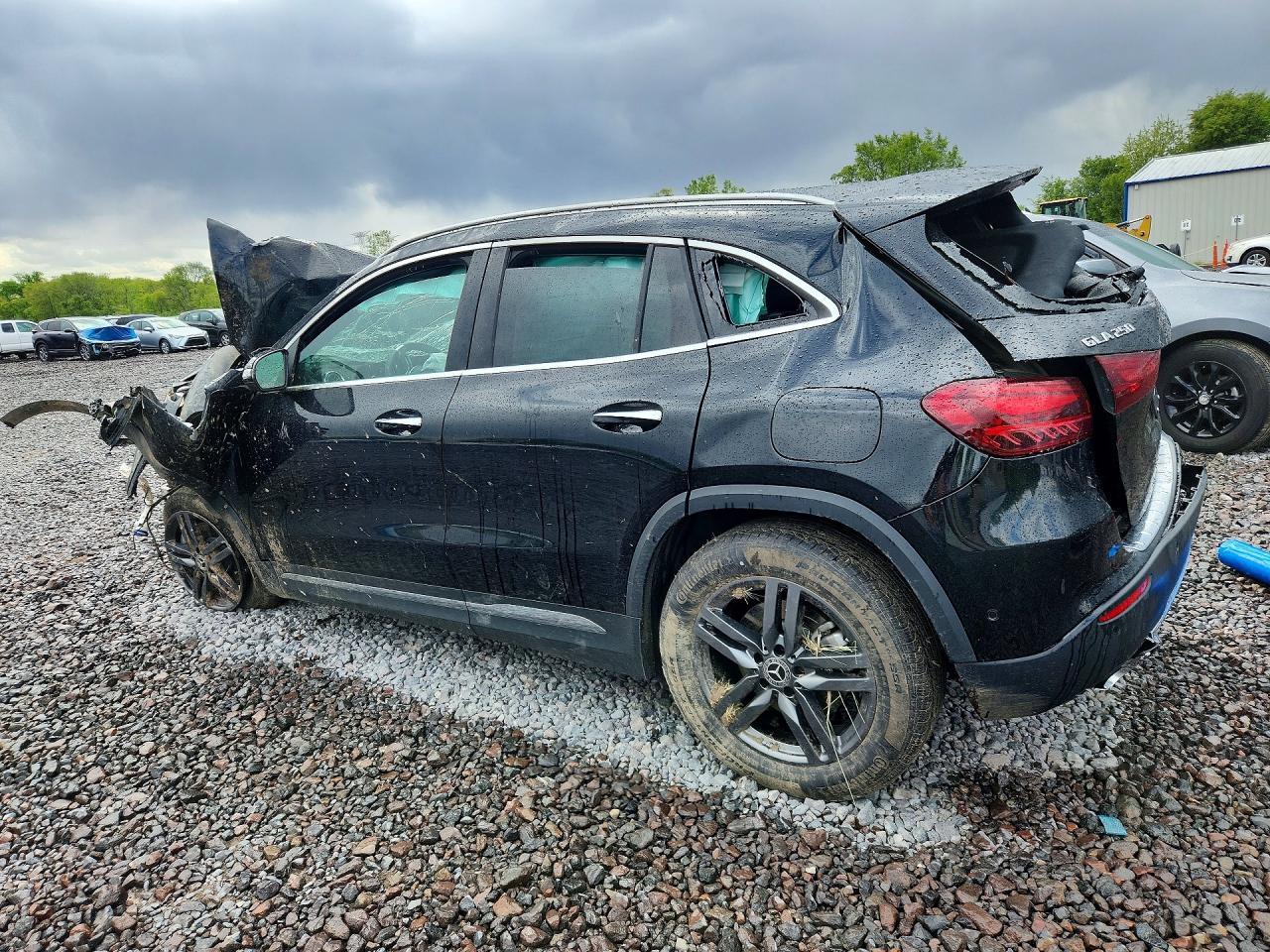 2025 Mercedes-Benz Gla 250 4Matic - Фото 2