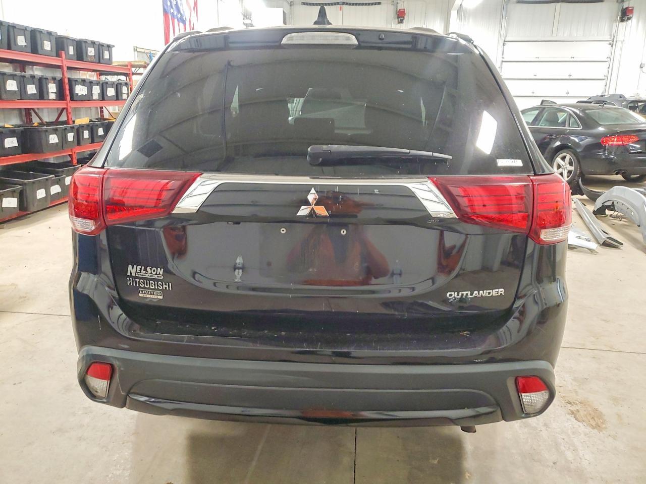 2018 Mitsubishi Outlander Se - Фото 6