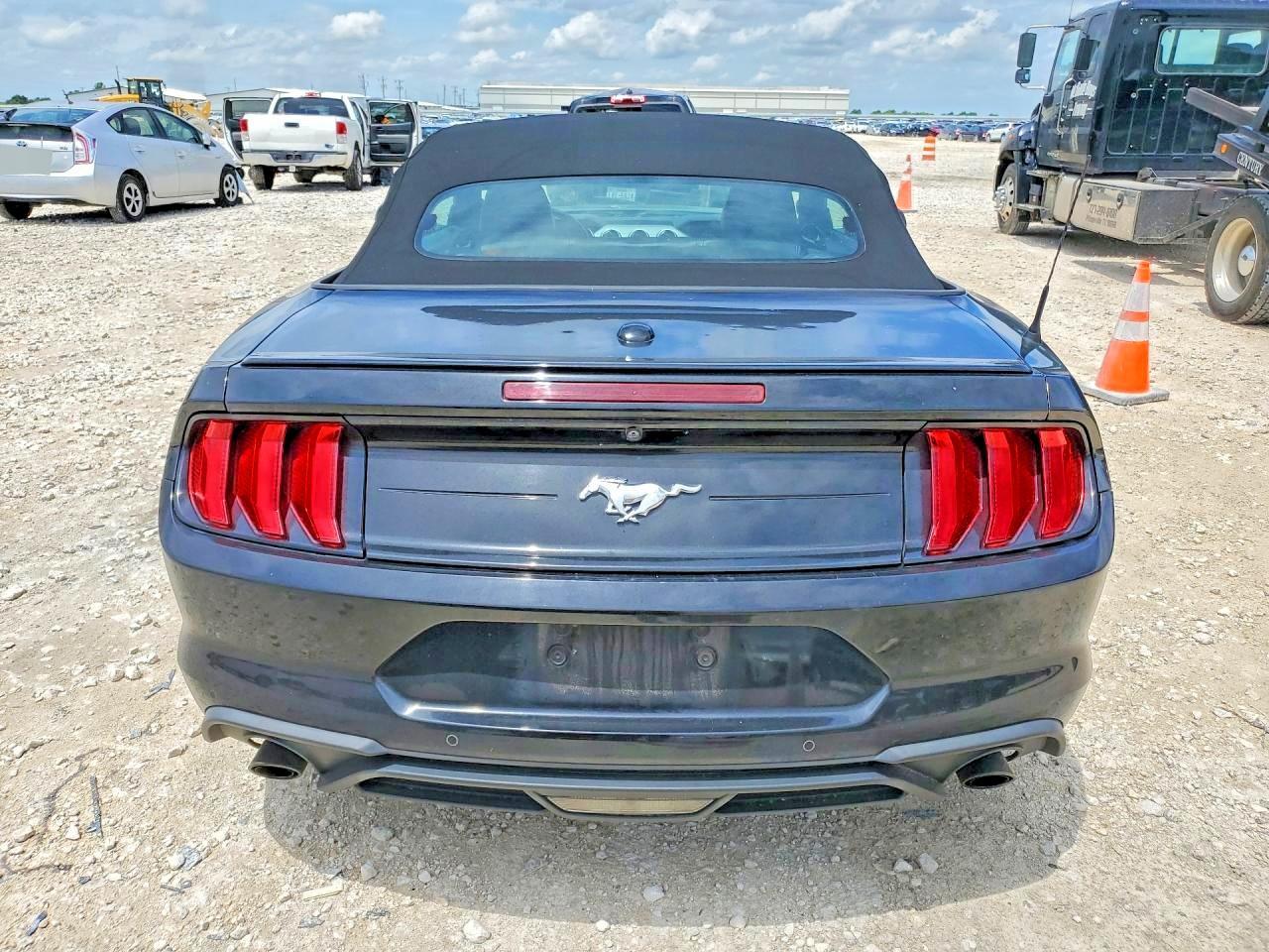 2020 Ford Mustang - Фото 6