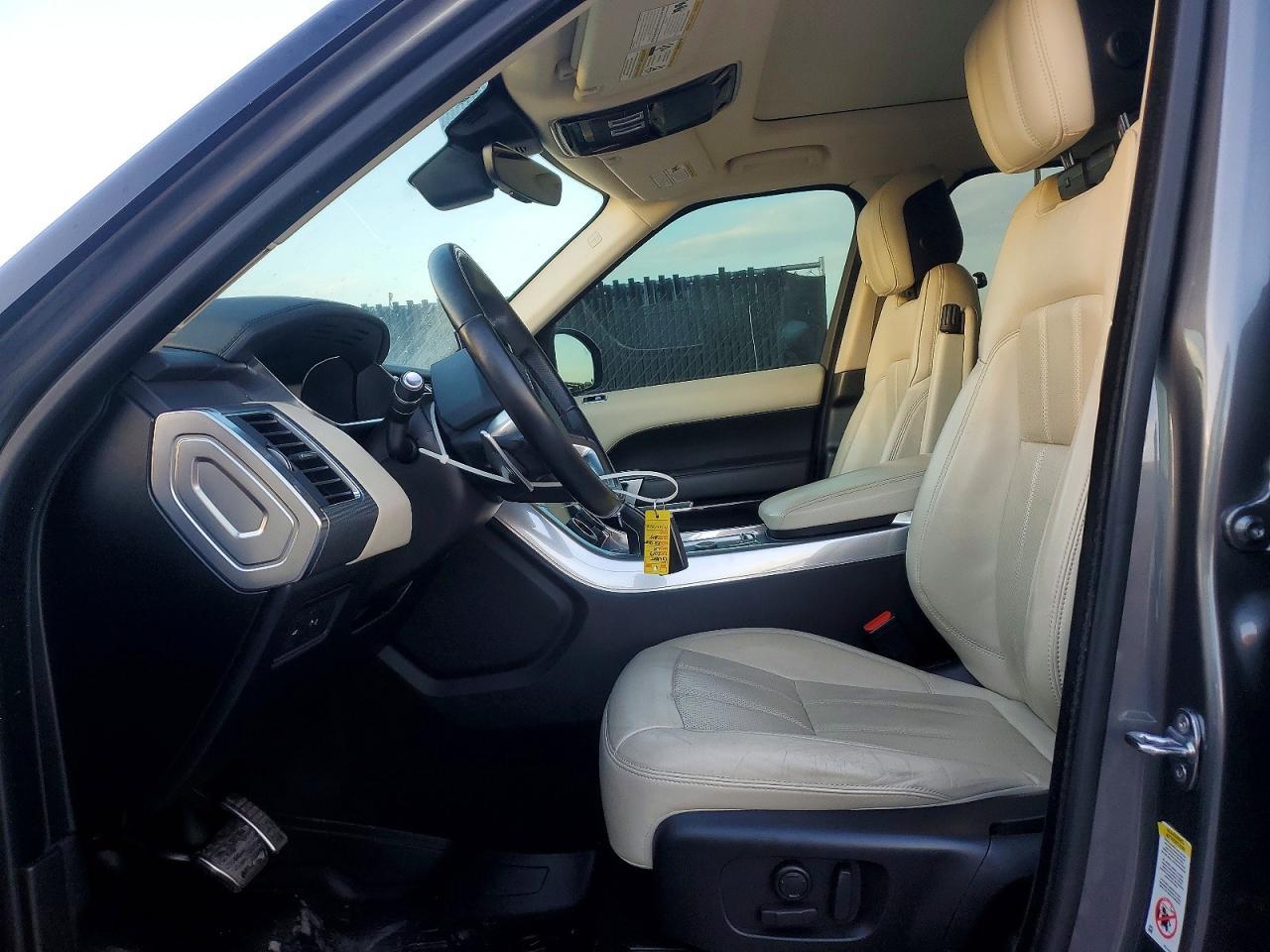 2019 Land Rover Range Rover Sport Supercharged Dynamic - Image 7