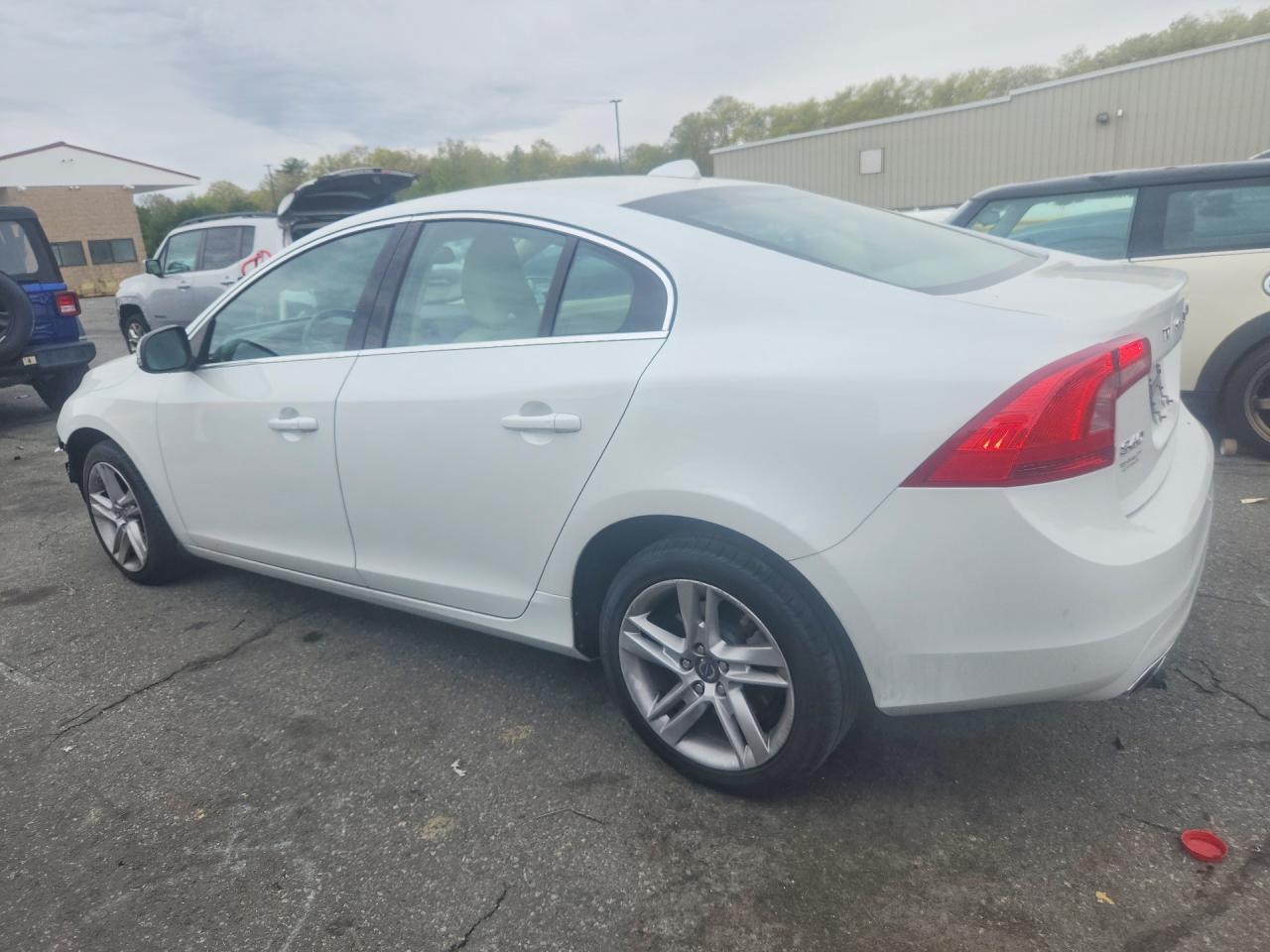 2015 Volvo S60 Premier - Фото 2