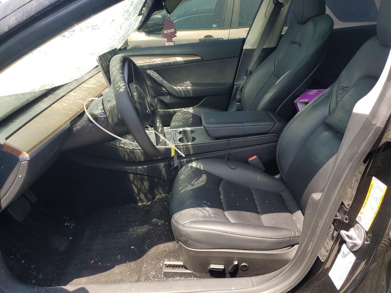2023 Tesla Model 3 - Image 7