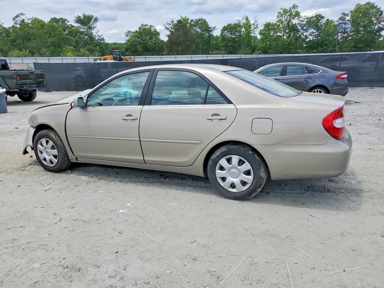 2002 Toyota Camry Le - Image 2