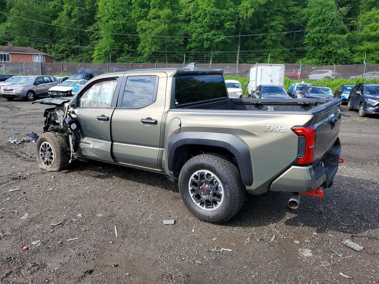 2025 Toyota Tacoma Trd Off-Road - Image 2