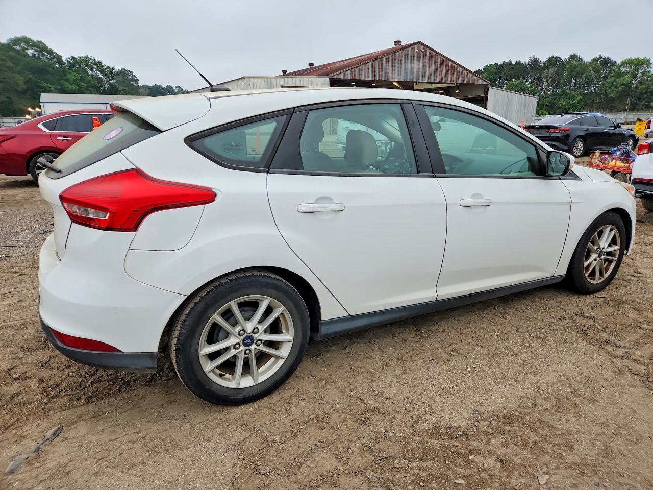 2016 Ford Focus Se - Фото 3