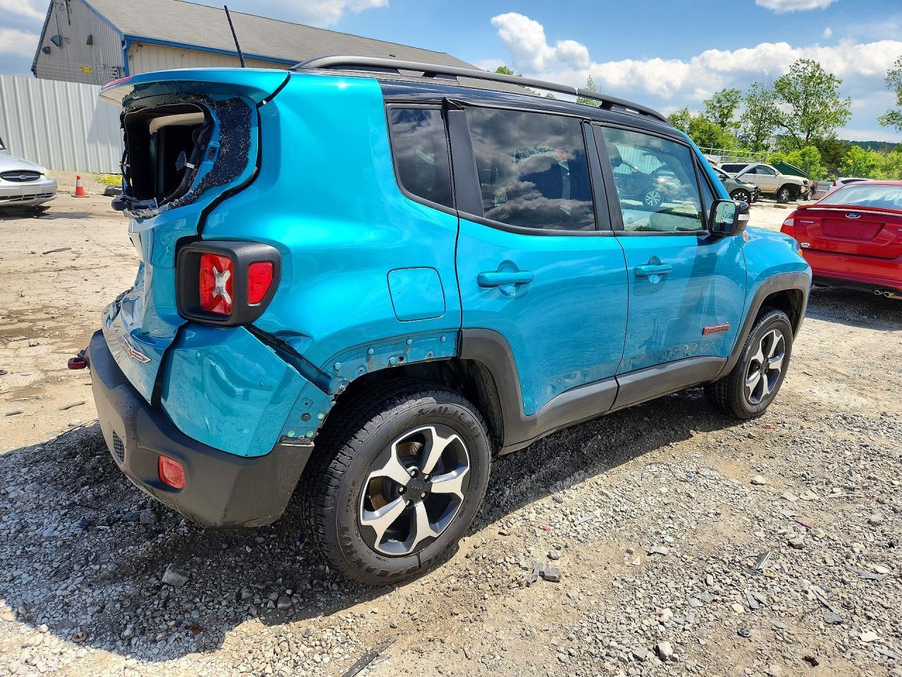 2022 Jeep Renegade Trailhawk - Image 3