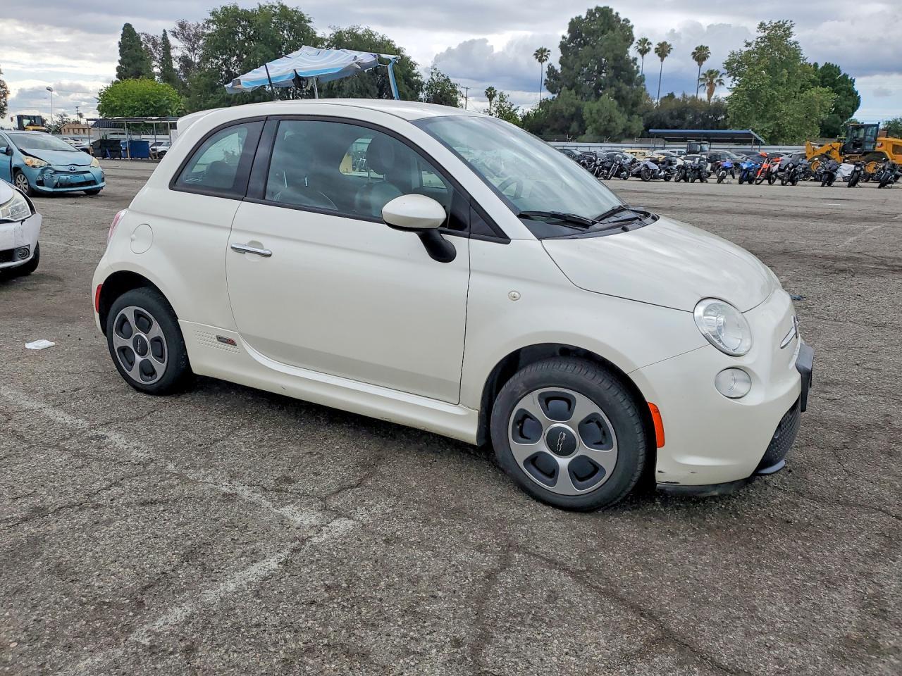 2014 Fiat 500 Electric - Фото 4