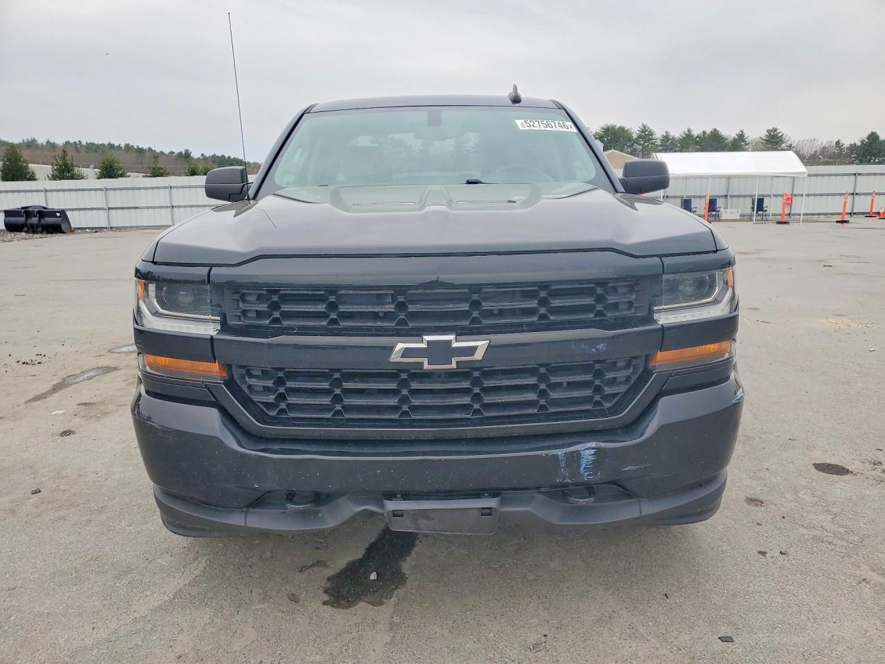 2018 Chevrolet Silverado K1500 Custom - Image 5