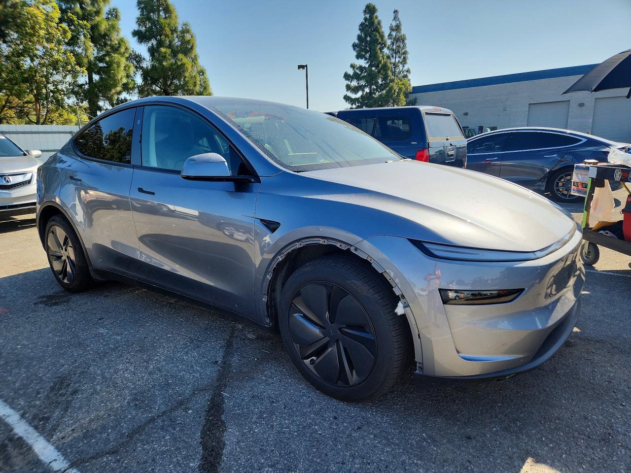2026 Tesla Model Y - Image 4