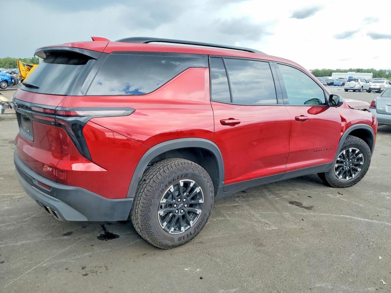 2026 Chevrolet Traverse Z71 - Image 3