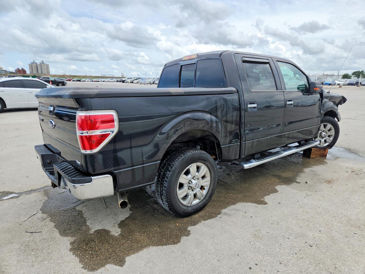 2010 Ford F150 Supercrew - Image 3