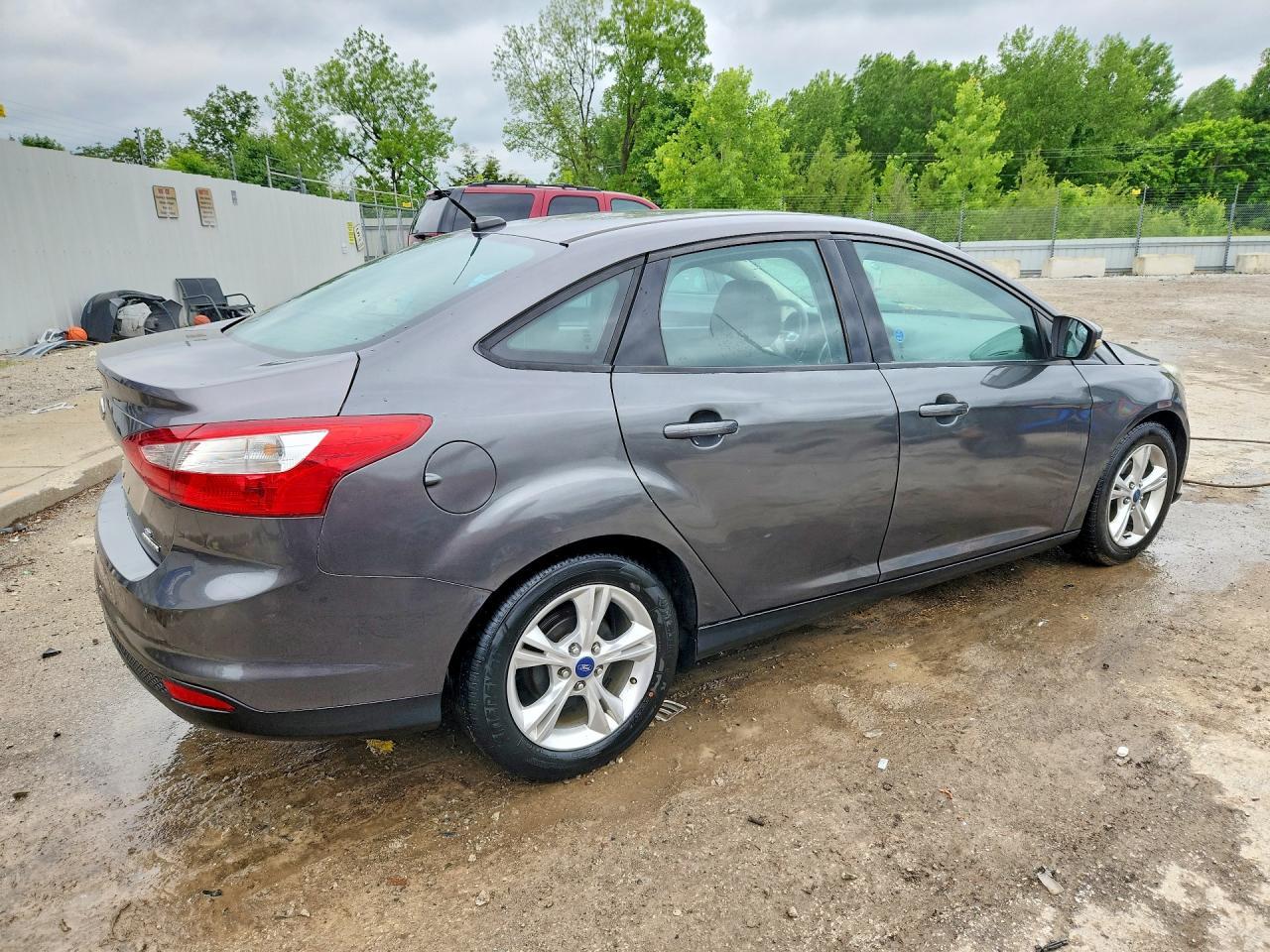 2014 Ford Focus Se - Image 3