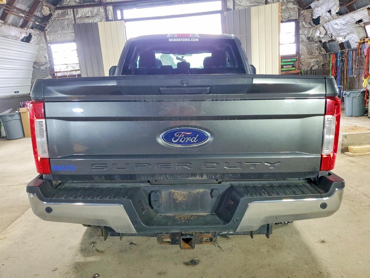 2019 Ford F-250 - Image 6