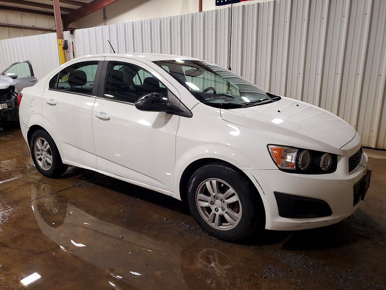 2014 Chevrolet Sonic Lt - Фото 4