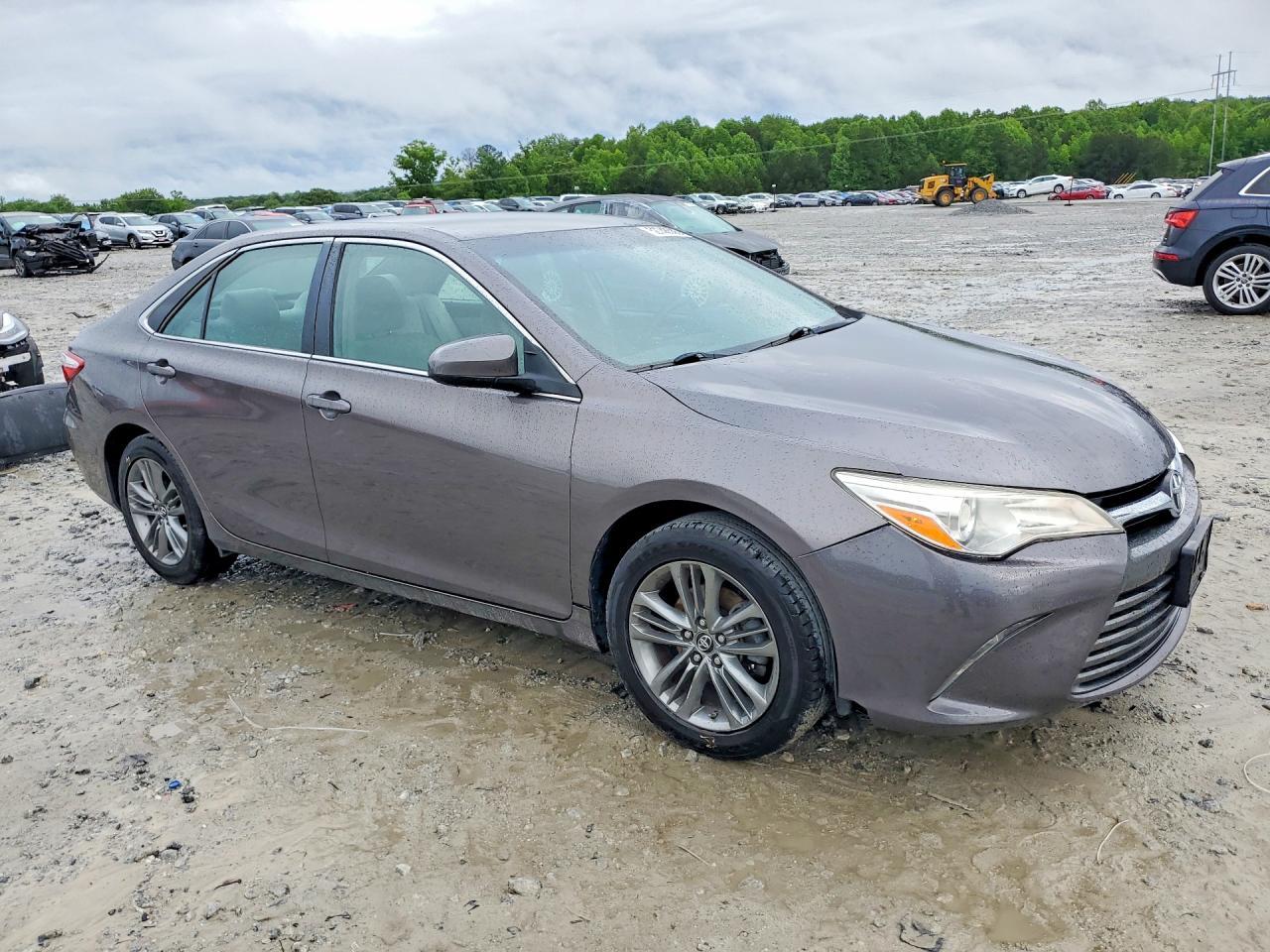 2017 Toyota Camry - Фото 4