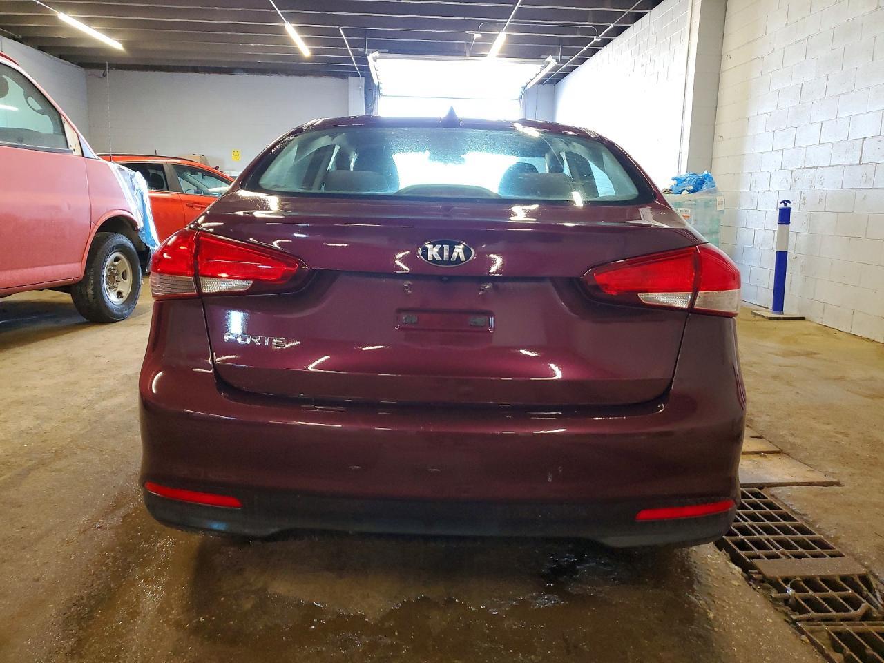 2018 Kia Forte Lx - Image 6