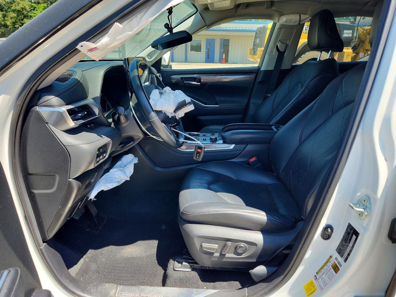 2021 Toyota Highlander Platinum - Image 7