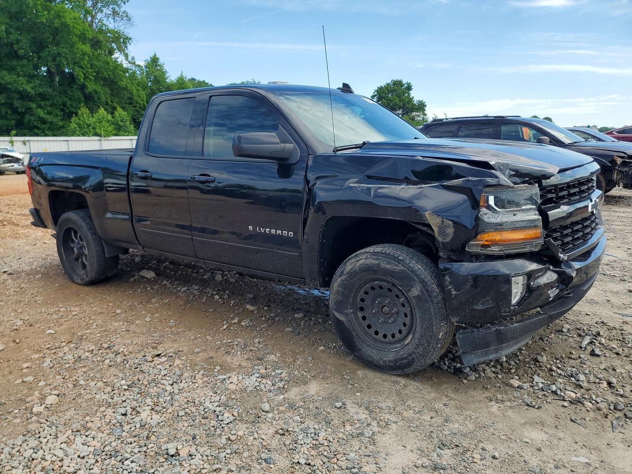 2018 Chevrolet Silverado K1500 Lt - Image 4