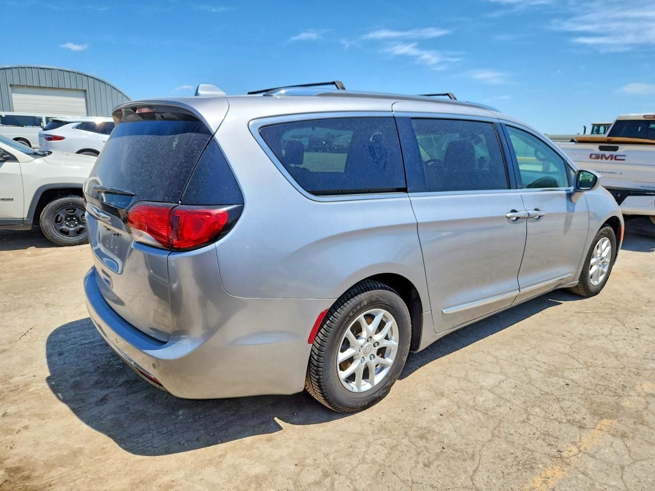 2020 Chrysler Pacifica Touring L - Фото 3