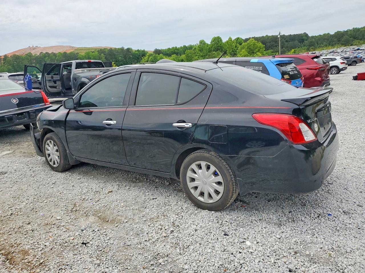 2017 Nissan Versa 1.6 Sv - Фото 2