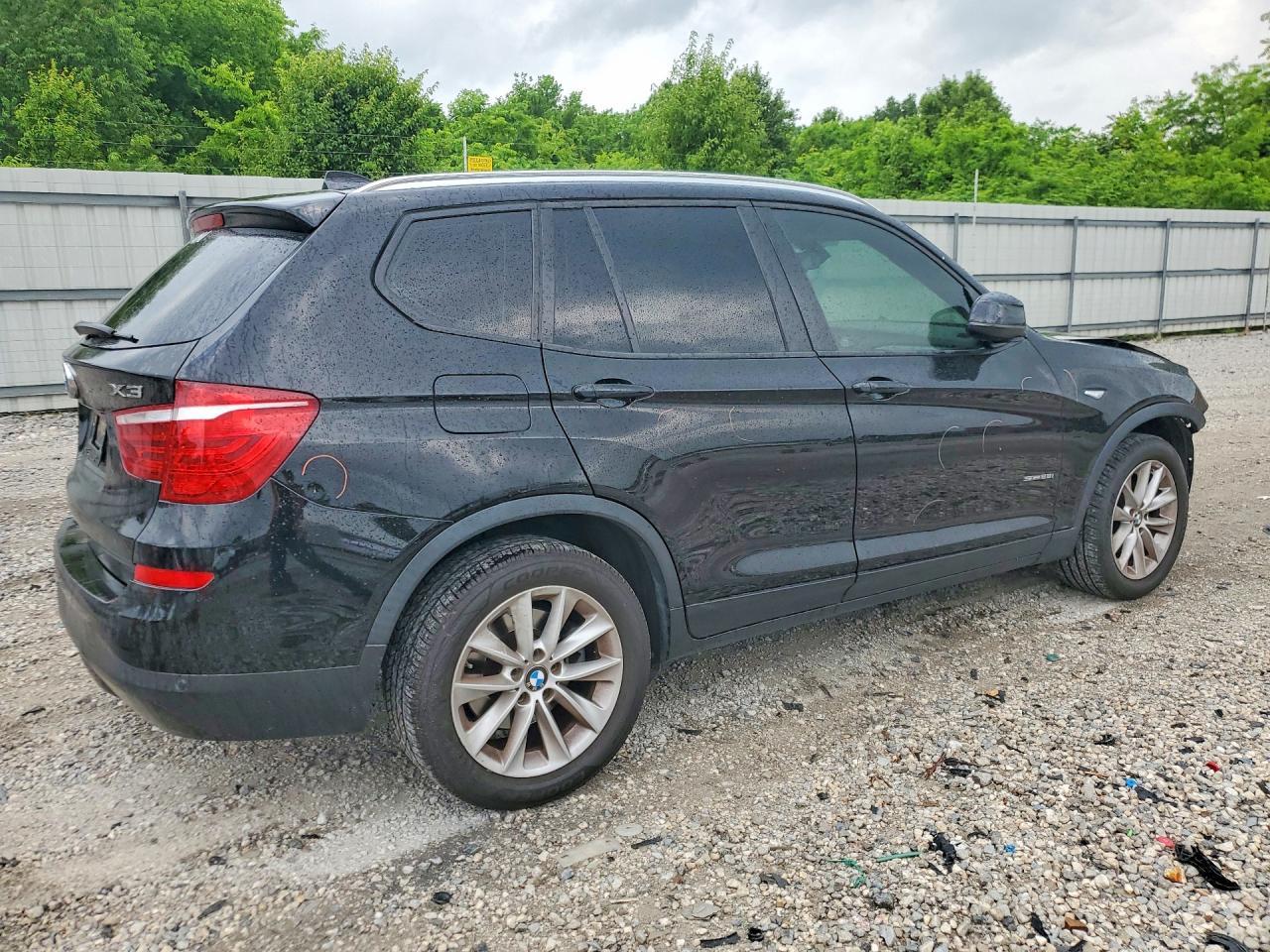 2017 BMW X3 Sdrive28I - Фото 3